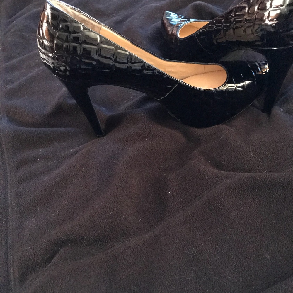 Black patent leather platform heels